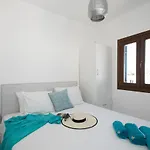 Olive Tree, 2brm With Pool *