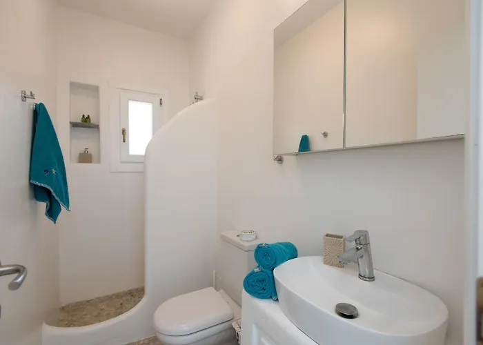 Olive Tree, 2brm With Pool דירה