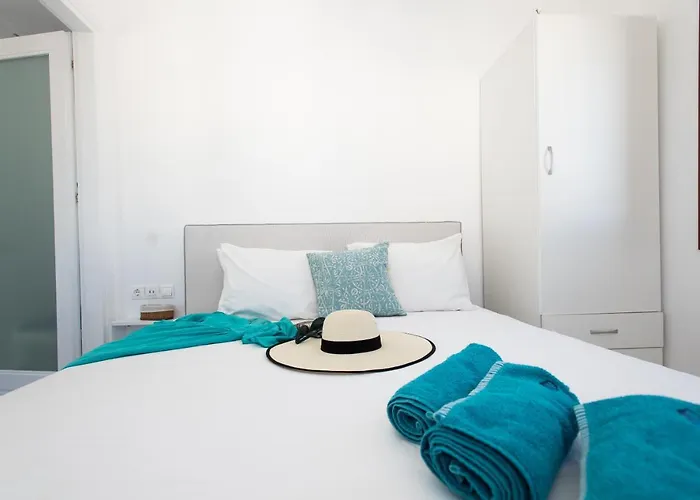 Olive Tree, 2brm With Pool 아파트